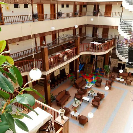 Ozcan Beach ホテル